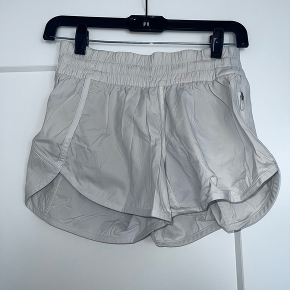 Lululemon Hotty Hot Shorts [Size: 6] - Picture 7 of 7